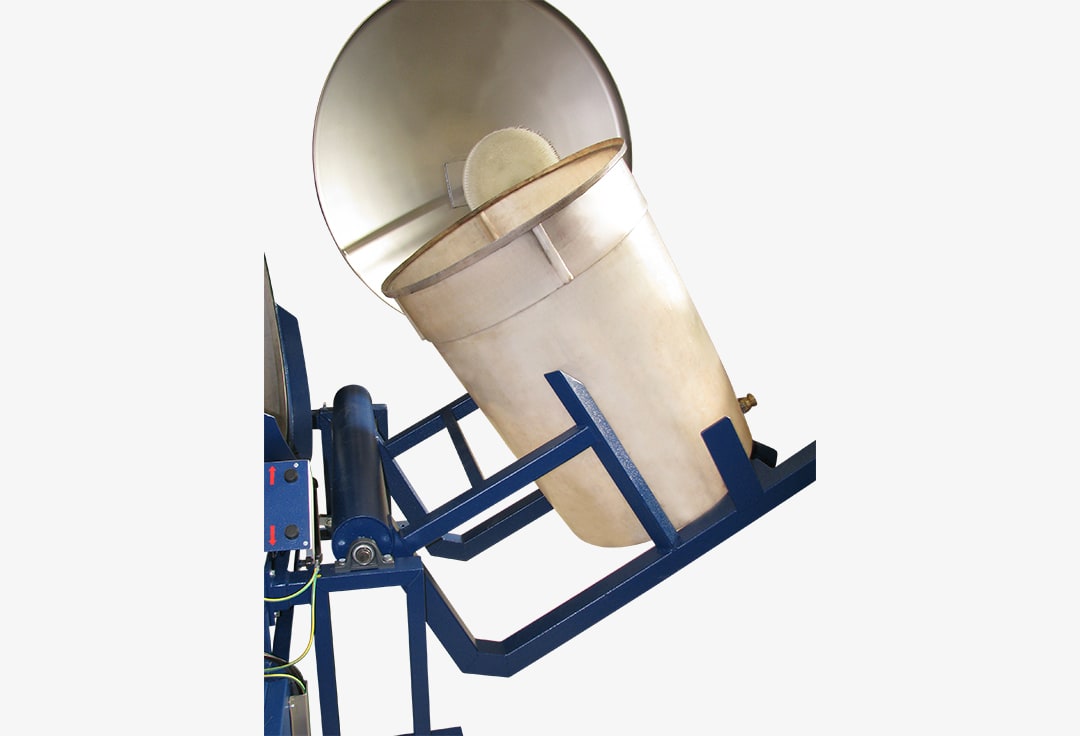 Industrielle Kunststoffmischmaschine mit Metallrahmen